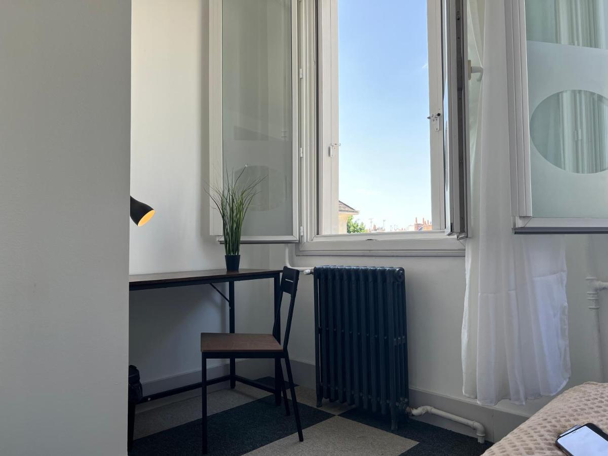Hotel Tulty Τουρ Εξωτερικό φωτογραφία